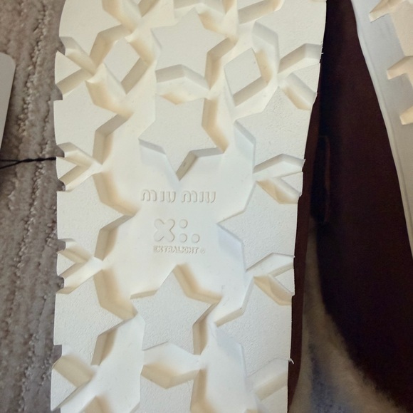 Brand NWT Miu Miu Suede Shearling Mules - Size 38.5 - Picture 6 of 11